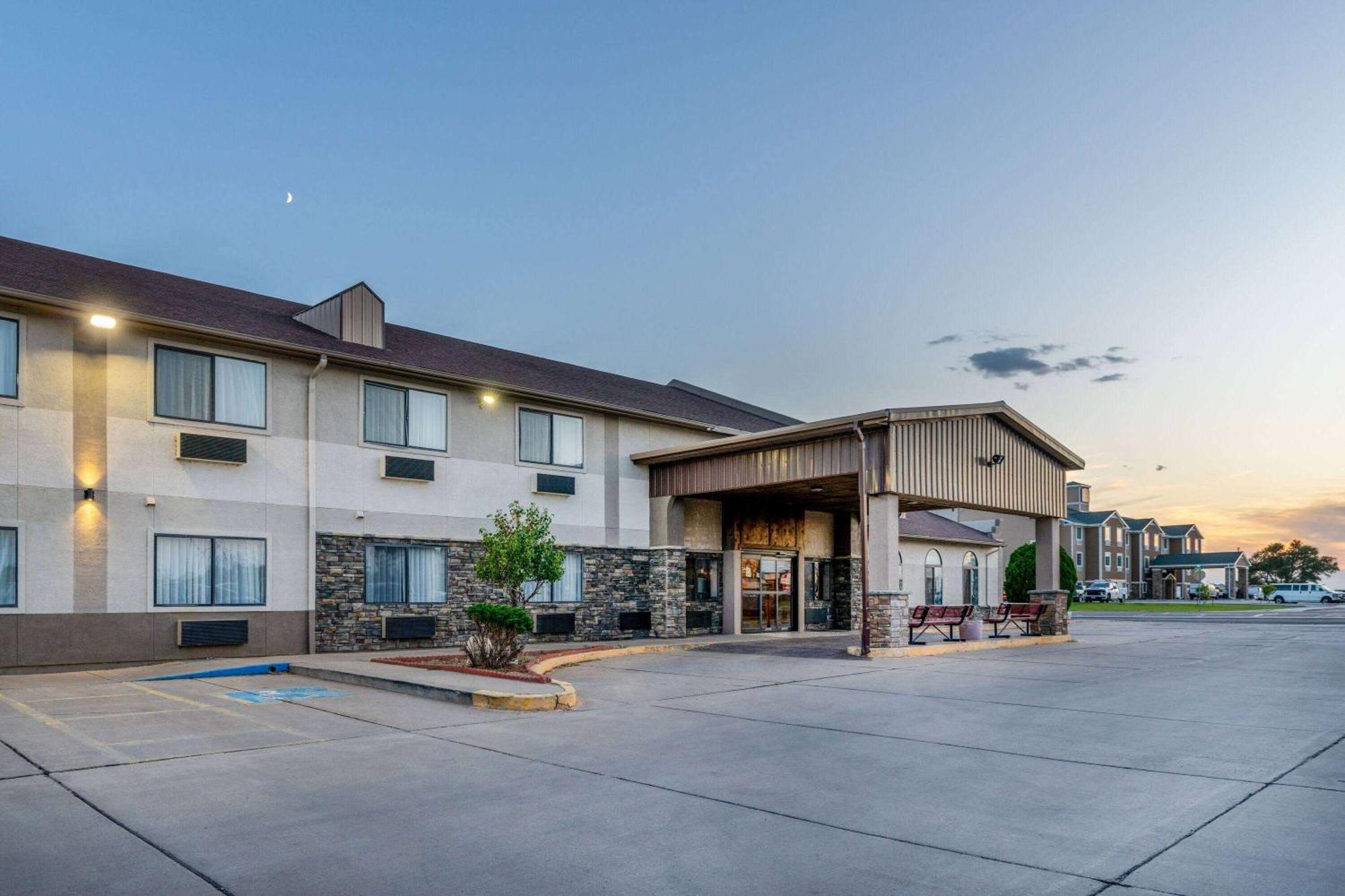 Days Inn By Wyndham Lamar Extérieur photo